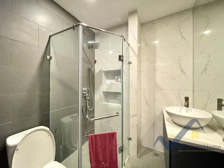 Xem ảnh 19: Ảnh 19: Biệt thự full đồ Vinhome Riverside 4 phòng ngủ có bể bơi cho thuê