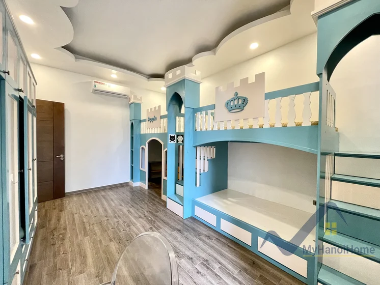 Xem ảnh 20: Ảnh 20: Biệt thự full đồ Vinhome Riverside 4 phòng ngủ có bể bơi cho thuê