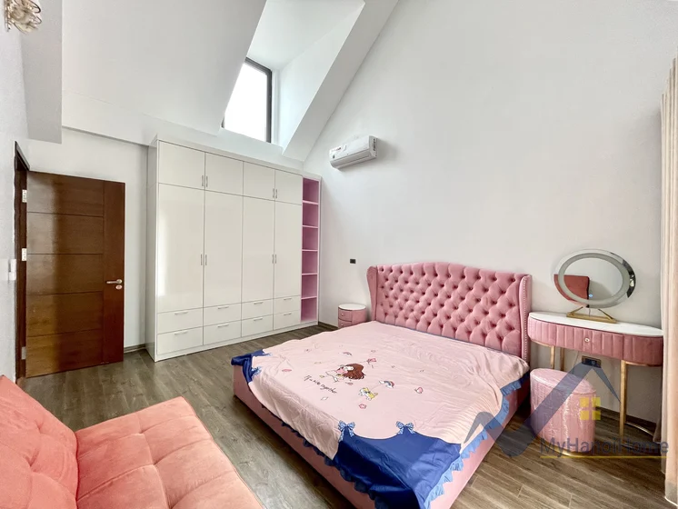 Xem ảnh 24: Ảnh 24: Biệt thự full đồ Vinhome Riverside 4 phòng ngủ có bể bơi cho thuê