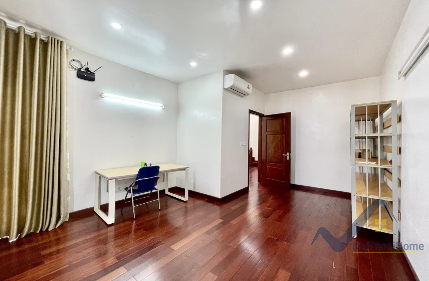 Xem ảnh 13: Ảnh 13: Biệt thự Harmony cho thuê đủ đồ có sân vườn rộng