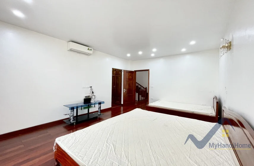 Xem ảnh 19: Ảnh 19: Biệt thự Harmony cho thuê đủ đồ có sân vườn rộng