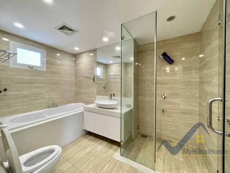 Xem ảnh 6: Ảnh 6: Biệt thự Hoa Phượng Vinhomes Riverside cho thuê 4PN đủ đồ