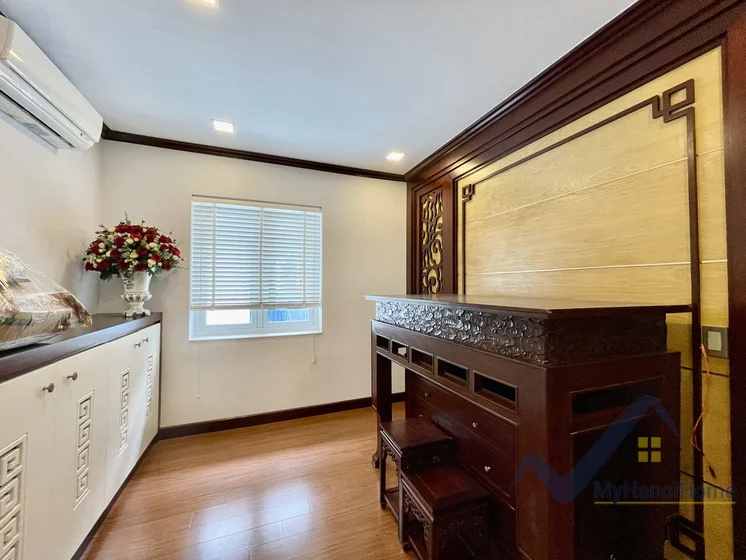 Xem ảnh 11: Ảnh 11: Biệt thự Hoa Phượng Vinhomes Riverside cho thuê 4PN đủ đồ