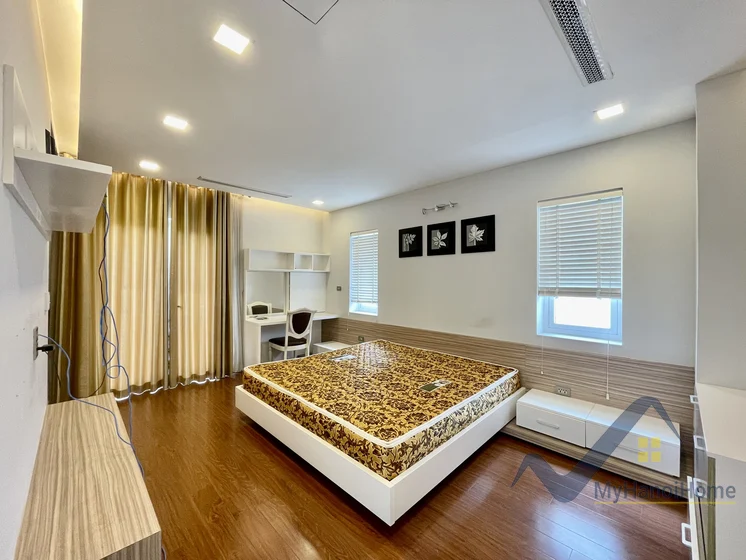 Xem ảnh 12: Ảnh 12: Biệt thự Hoa Phượng Vinhomes Riverside cho thuê 4PN đủ đồ
