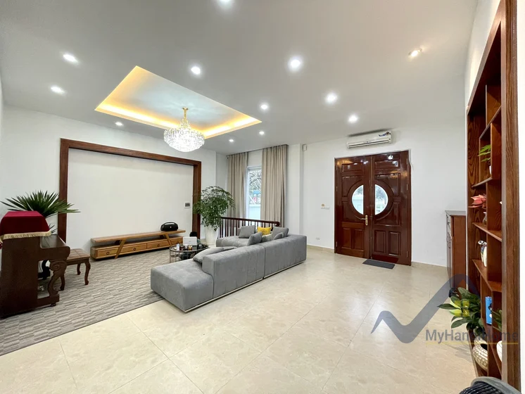 Xem ảnh 4: Ảnh 4: Biệt thự Hoa Sữa cho thuê tại Vinhomes Riverside gần BIS