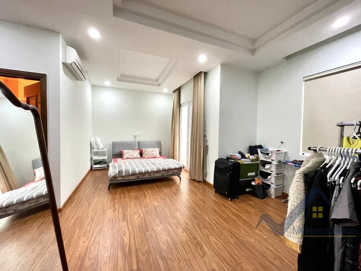 Xem ảnh 5: Ảnh 5: Biệt thự Hoa Sữa cho thuê tại Vinhomes Riverside gần BIS