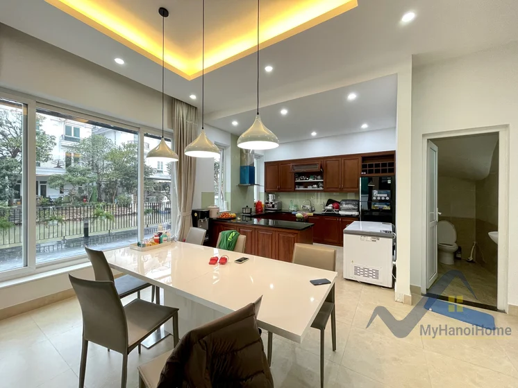 Xem ảnh 14: Ảnh 14: Biệt thự Hoa Sữa cho thuê tại Vinhomes Riverside gần BIS
