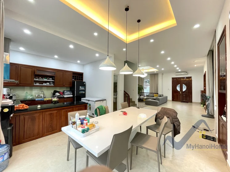 Xem ảnh 16: Ảnh 16: Biệt thự Hoa Sữa cho thuê tại Vinhomes Riverside gần BIS