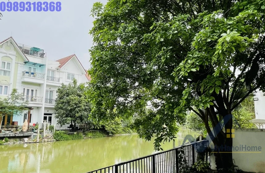 Xem ảnh 8: Ảnh 8: Biệt thự Hoa Sữa cho thuê Vinhomes Riverside đồ cơ bản
