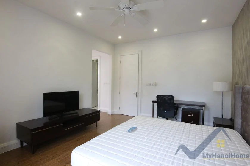 Xem ảnh 5: Ảnh 5: Biệt Thự Hoa Sữa Vinhomes Riverside 4 phòng ngủ full nội thất