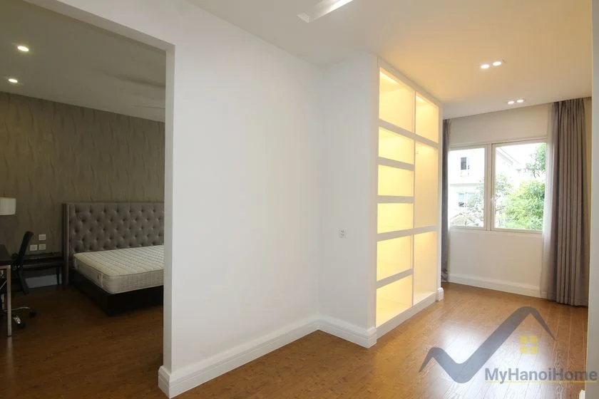 Xem ảnh 6: Ảnh 6: Biệt Thự Hoa Sữa Vinhomes Riverside 4 phòng ngủ full nội thất