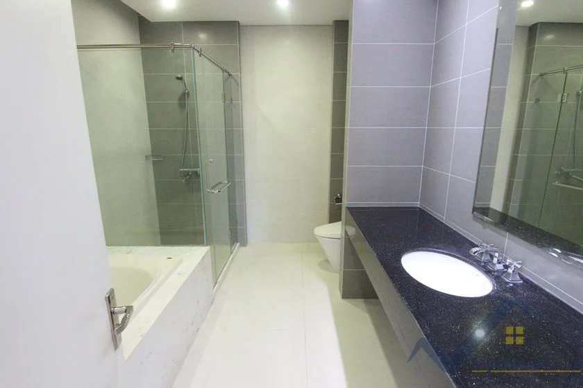 Xem ảnh 7: Ảnh 7: Biệt Thự Hoa Sữa Vinhomes Riverside 4 phòng ngủ full nội thất