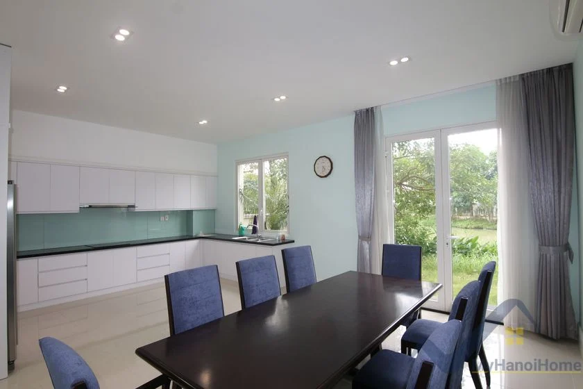 Xem ảnh 19: Ảnh 19: Biệt Thự Hoa Sữa Vinhomes Riverside 4 phòng ngủ full nội thất
