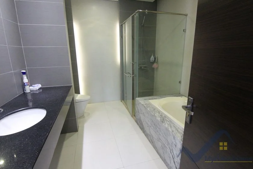 Xem ảnh 8: Ảnh 8: Biệt thự Hoa Sữa Vinhomes Riverside cho thuê đủ đồ