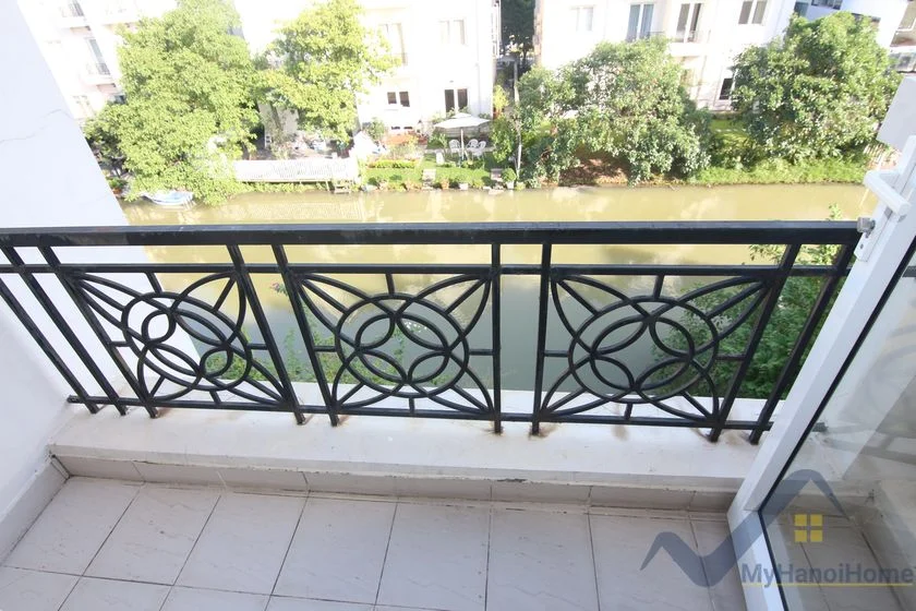 Xem ảnh 11: Ảnh 11: Biệt thự Hoa Sữa Vinhomes Riverside cho thuê đủ đồ