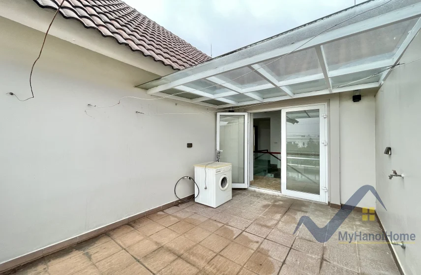 Xem ảnh 9: Ảnh 9: Biệt thự không đồ Vinhomes Riverside cho thuê gần trường BIS