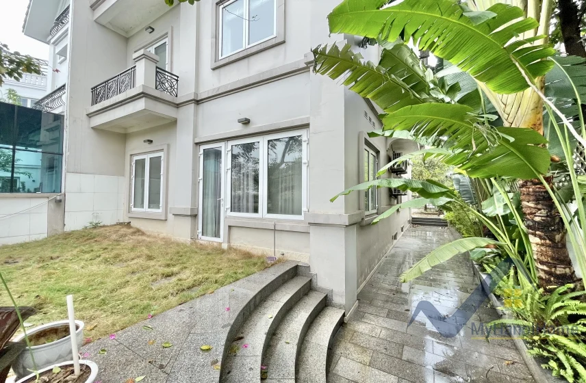 Xem ảnh 10: Ảnh 10: Biệt thự không đồ Vinhomes Riverside cho thuê gần trường BIS