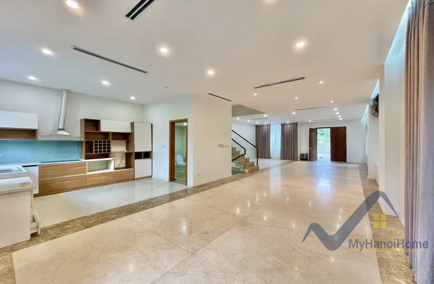 Xem ảnh 12: Ảnh 12: Biệt thự không đồ Vinhomes Riverside cho thuê gần trường BIS
