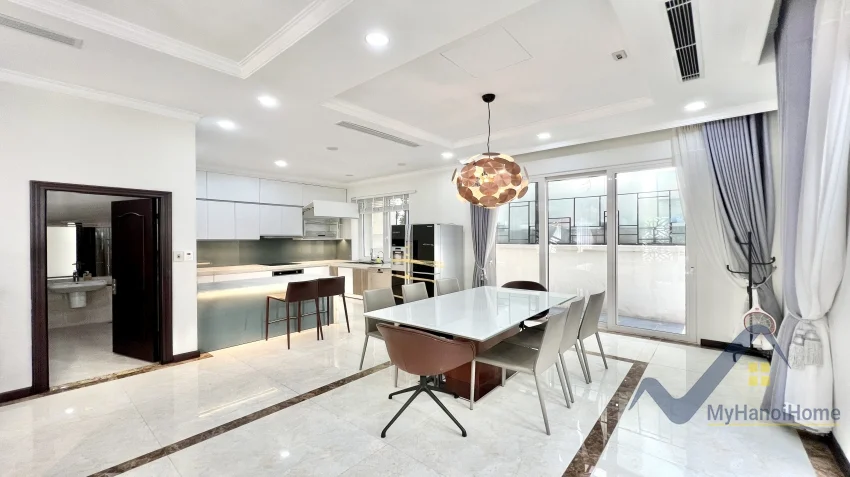 Xem ảnh 18: Ảnh 18: Biệt thự liền kề khu Anh Đào Vinhomes Riverside cho thuê full đồ
