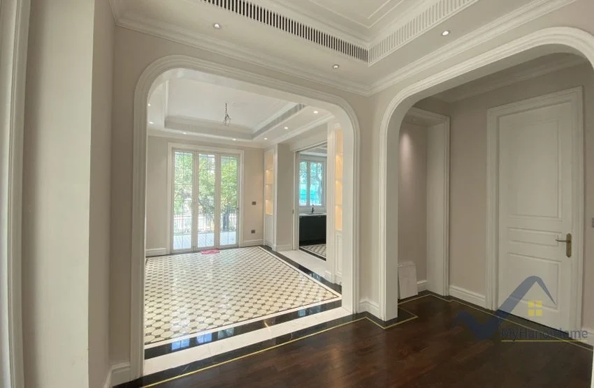 Xem ảnh 19: Ảnh 19: Biệt thự song lập cho thuê ở Vinhomes Riverside, gần BIS