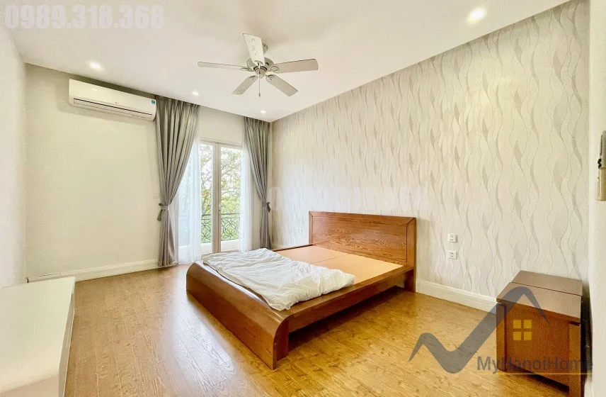 Xem ảnh 21: Ảnh 21: Biệt thự song lập cho thuê Vinhomes Riverside, đủ đồ 4PN