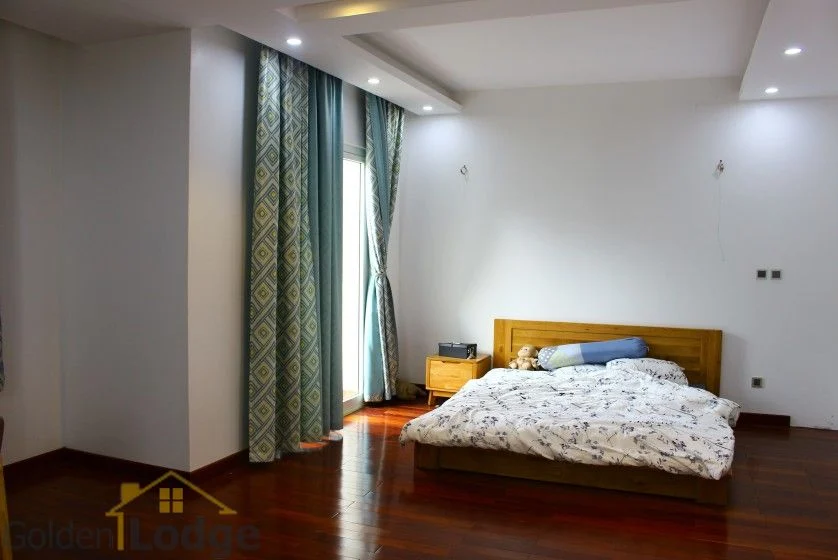 Xem ảnh 10: Ảnh 10: Biệt thự song lập cho thuê Vinhomes Riverside gần Almaz