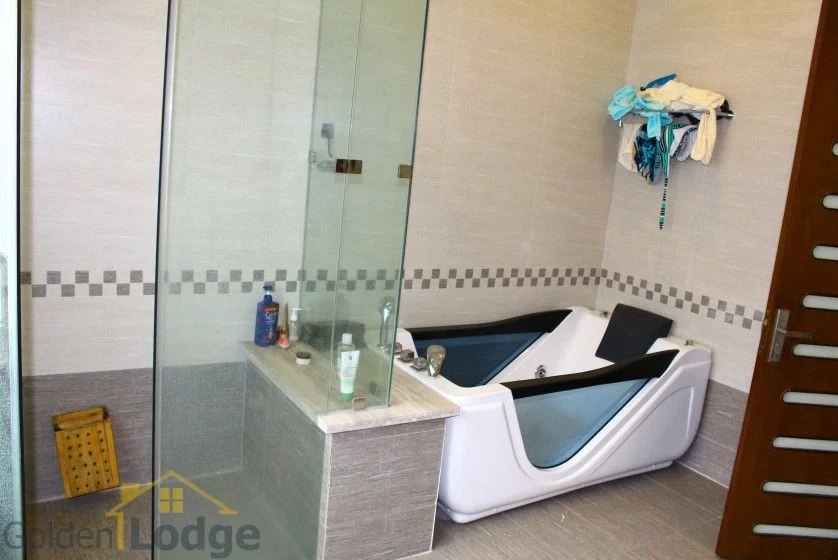 Xem ảnh 17: Ảnh 17: Biệt thự song lập cho thuê Vinhomes Riverside gần Almaz