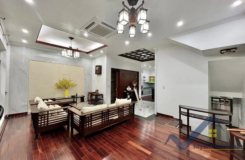 Xem ảnh 2: Ảnh 2: Biệt thự song lập có thang máy Vinhomes Riverside đủ đồ