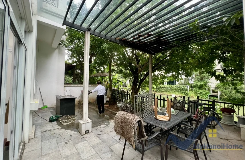 Xem ảnh 3: Ảnh 3: Biệt thự song lập có thang máy Vinhomes Riverside đủ đồ