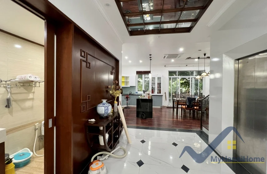 Xem ảnh 20: Ảnh 20: Biệt thự song lập có thang máy Vinhomes Riverside đủ đồ