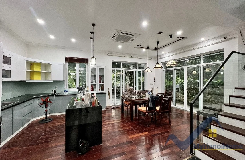 Xem ảnh 21: Ảnh 21: Biệt thự song lập có thang máy Vinhomes Riverside đủ đồ