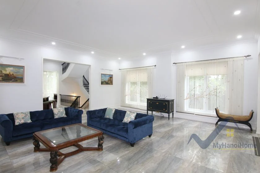 Xem ảnh 2: Ảnh 2: Biệt thự song lập gần sân Golf Vinhomes Riverside cho thuê