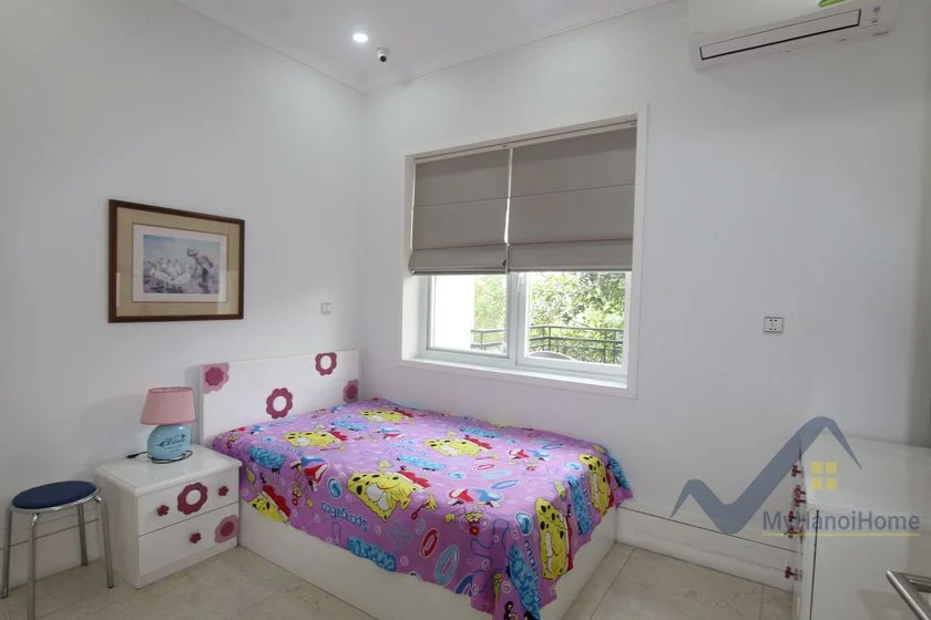 Xem ảnh 3: Ảnh 3: Biệt thự song lập gần sân Golf Vinhomes Riverside cho thuê