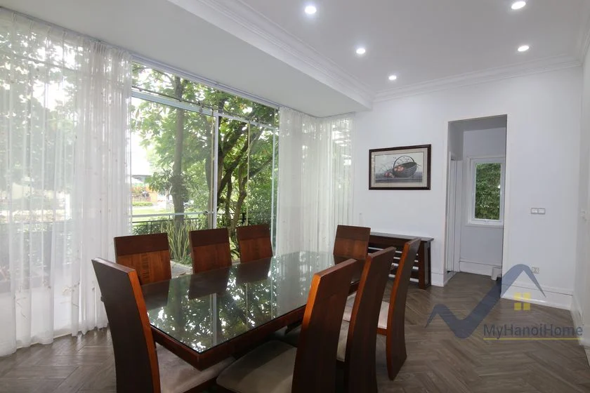 Xem ảnh 19: Ảnh 19: Biệt thự song lập gần sân Golf Vinhomes Riverside cho thuê