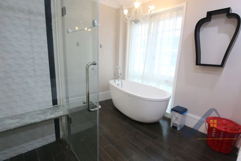 Xem ảnh 23: Ảnh 23: Biệt thự song lập gần sân Golf Vinhomes Riverside cho thuê