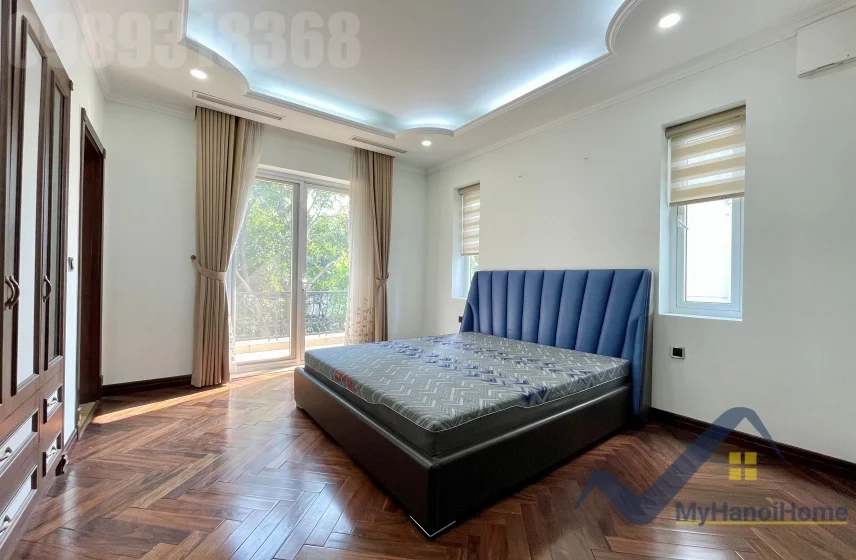 Xem ảnh 4: Ảnh 4: Biệt thự song lập Vinhome Riverside đủ đồ có thang máy cho thuê