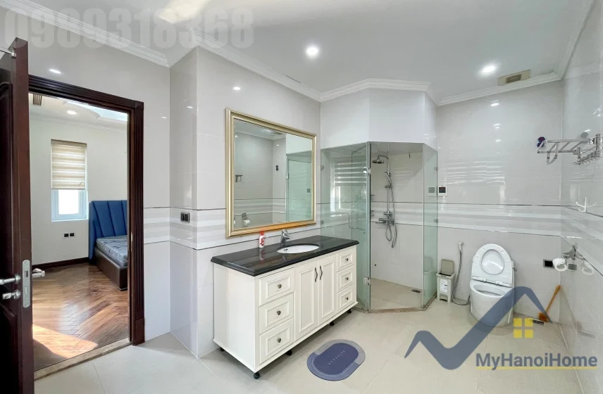 Xem ảnh 6: Ảnh 6: Biệt thự song lập Vinhome Riverside đủ đồ có thang máy cho thuê