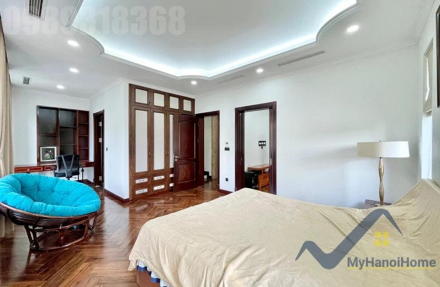 Xem ảnh 8: Ảnh 8: Biệt thự song lập Vinhome Riverside đủ đồ có thang máy cho thuê