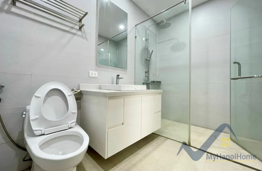 Xem ảnh 12: Ảnh 12: Biệt thự song lập Vinhomes Riverside cần cho thuê full nội thất
