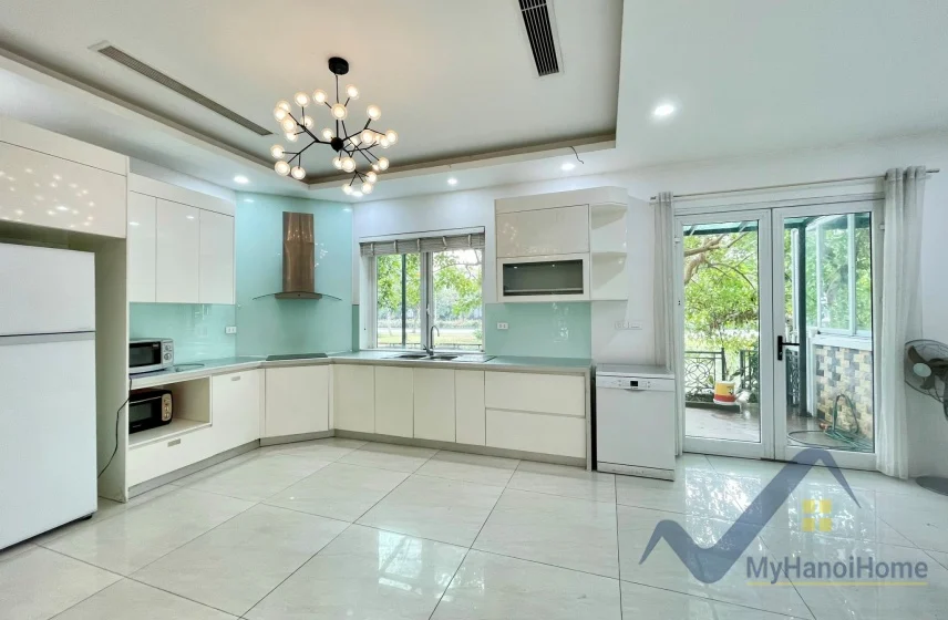 Xem ảnh 17: Ảnh 17: Biệt thự song lập Vinhomes Riverside cần cho thuê full nội thất