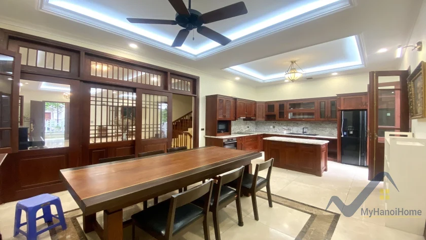 Xem ảnh 17: Ảnh 17: Biệt thự song lập Vinhomes Riverside cho thuê 3PN, có hầm