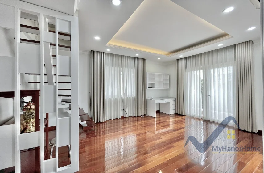 Xem ảnh 11: Ảnh 11: Biệt thự song lập Vinhomes Riverside cho thuê 4 bedrooms