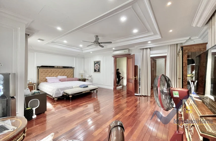 Xem ảnh 18: Ảnh 18: Biệt thự song lập Vinhomes Riverside cho thuê 4 bedrooms
