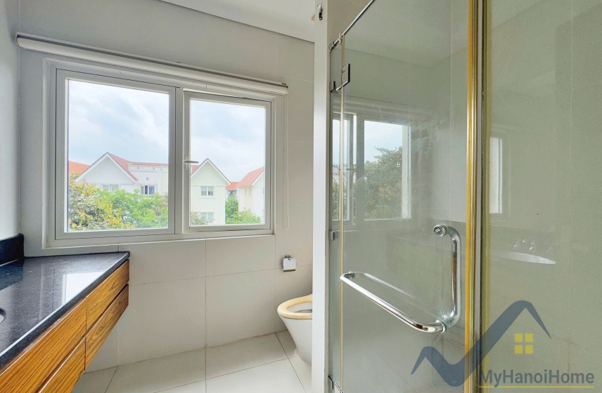 Biệt thự song lập Vinhomes Riverside cho thuê 4PN đủ đồ 22