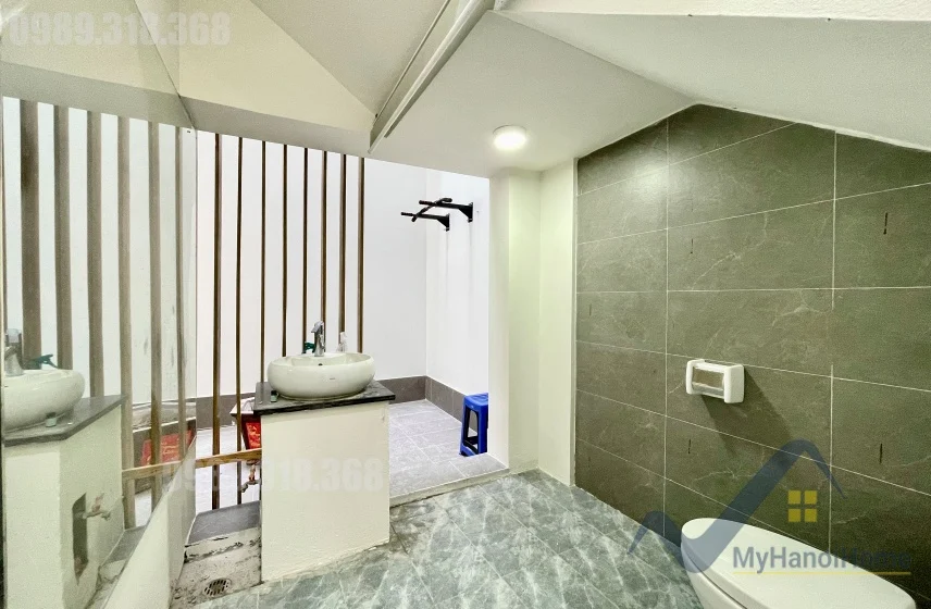 Xem ảnh 3: Ảnh 3: Biệt thự song lập Vinhomes Riverside cho thuê đủ nội thất