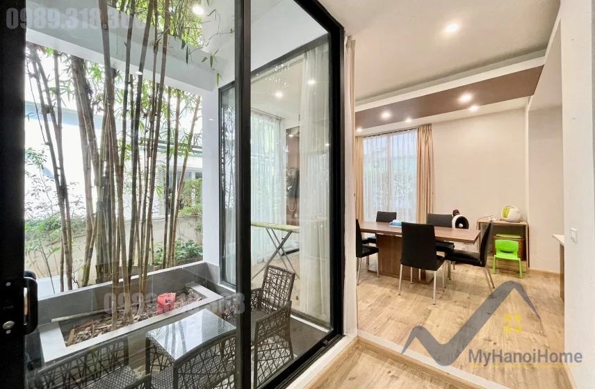 Xem ảnh 21: Ảnh 21: Biệt thự song lập Vinhomes Riverside cho thuê đủ nội thất