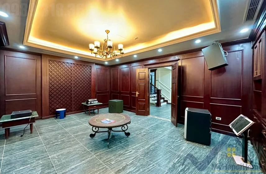 Xem ảnh 3: Ảnh 3: Biệt thự song lập Vinhomes Riverside cho thuê gần BIS, view sông