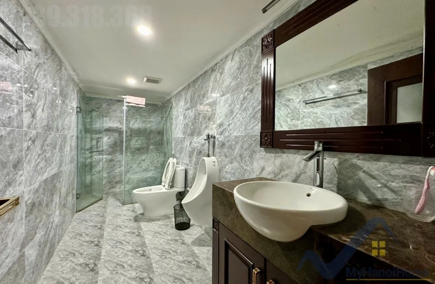 Xem ảnh 6: Ảnh 6: Biệt thự song lập Vinhomes Riverside cho thuê gần BIS, view sông