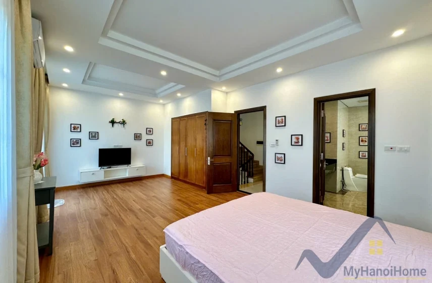 Xem ảnh 22: Ảnh 22: Biệt thự song lập Vinhomes Riverside cho thuê Hoa Sữa 4PN