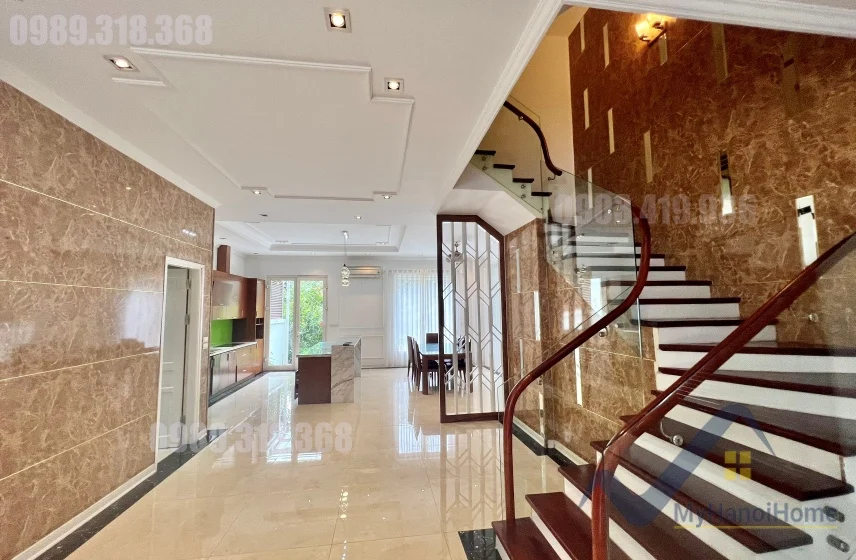 Xem ảnh 15: Ảnh 15: Biệt thự song lập Vinhomes Riverside cho thuê, nội thất hiện đại
